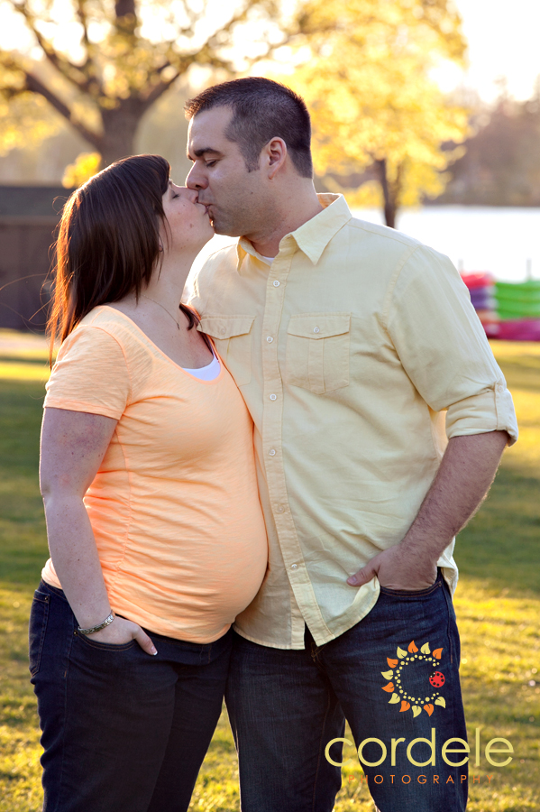 Wakefield MA Outdoor Maternity Photos