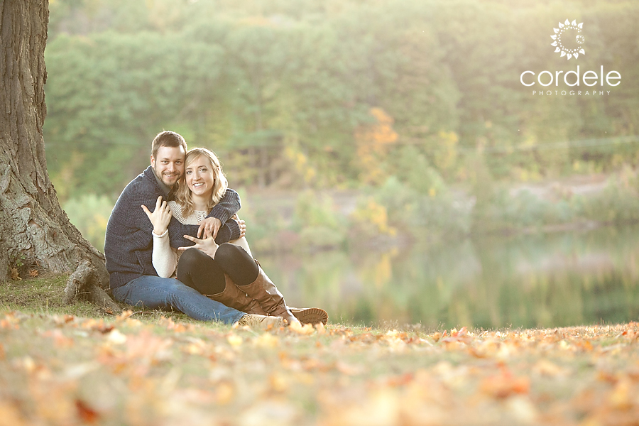 couple portraits on a lake in Boylston ma